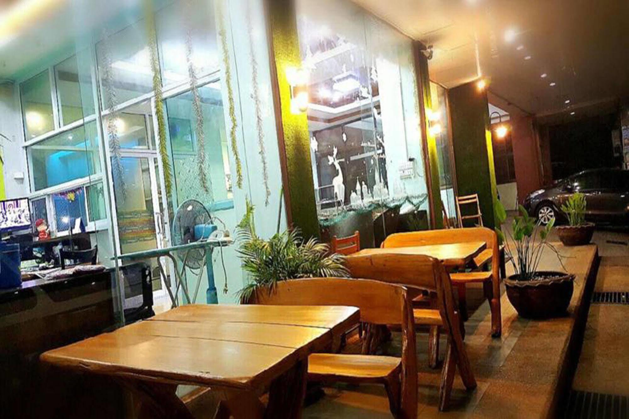 The 1 Place Hat Yai Exterior photo